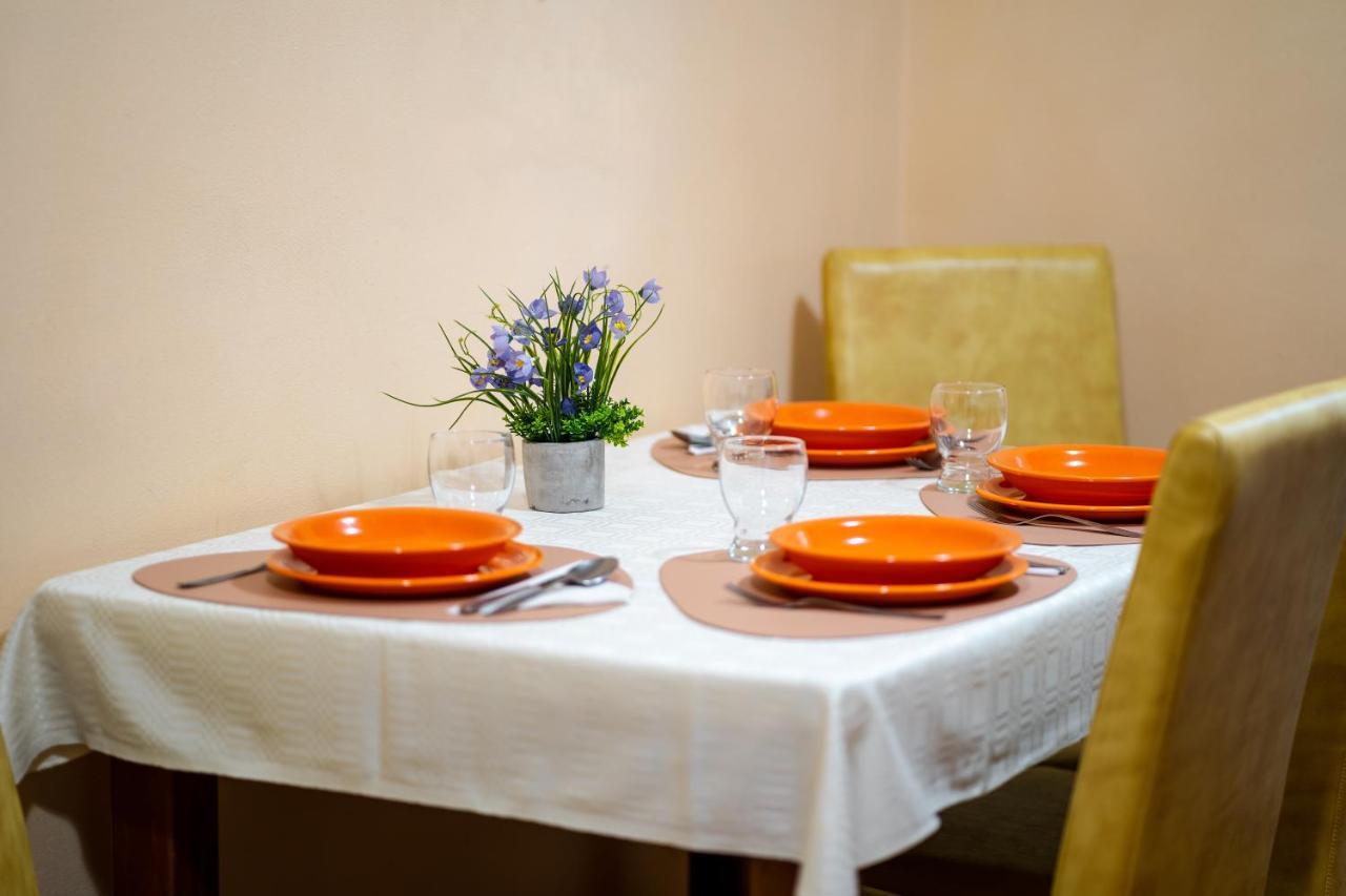 Lilla Apartments Székelyudvarhely Kültér fotó
